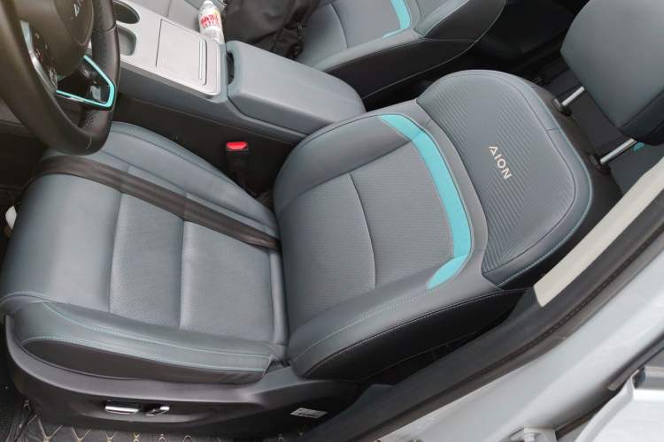 Used AION Y 2023 Younger Star Edition Left Front Seat