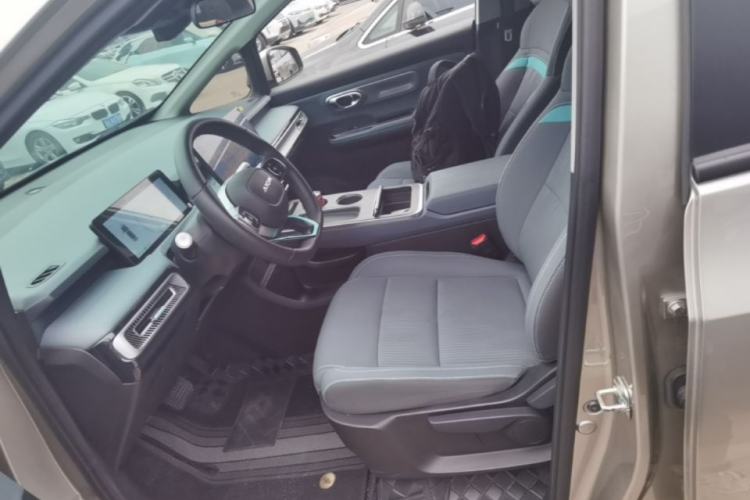 Used AION Y 2023 Plus 610 Enjoy Edition Left Front Seat