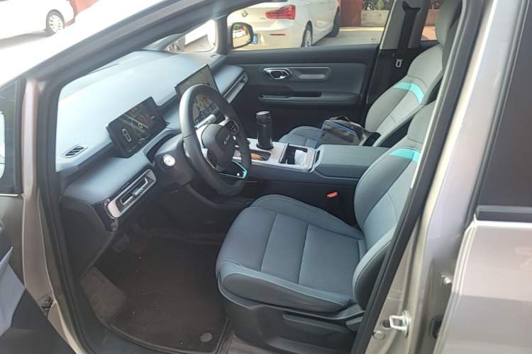 Used AION Y 2023 Plus 510 Enjoy Edition Left Front Seat