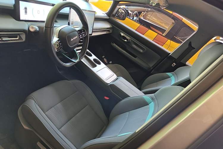 Used AION Y 2023 Plus 610 Enjoy Edition Left Front Seat
