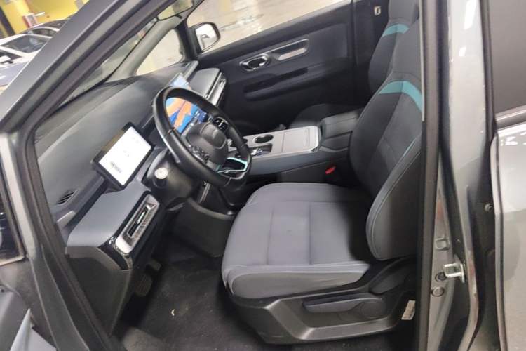 Used AION Y 2023 Plus 510 Enjoy Edition Left Front Seat