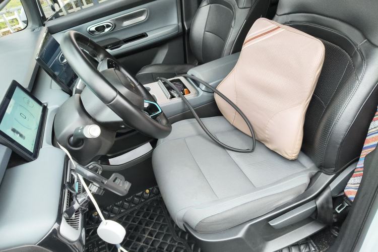 Used AION Y 2023 Younger Left Front Seat