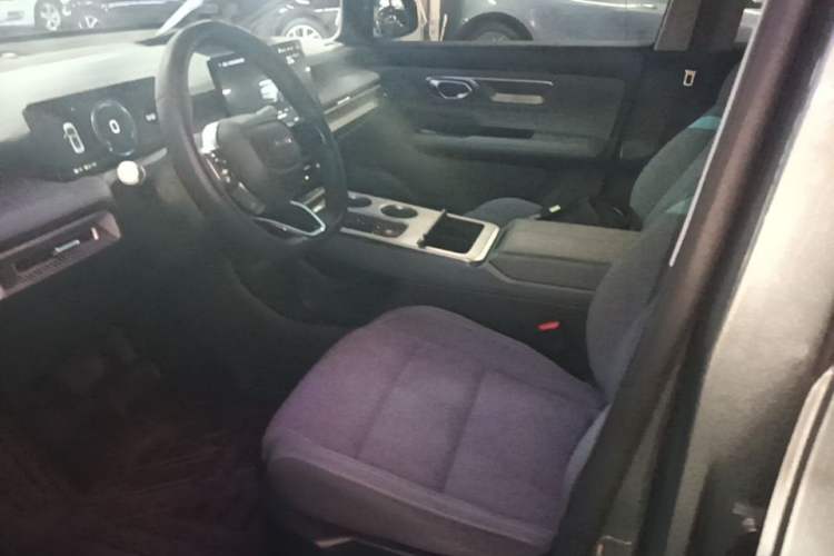 Used AION Y 2023 Younger Left Front Seat