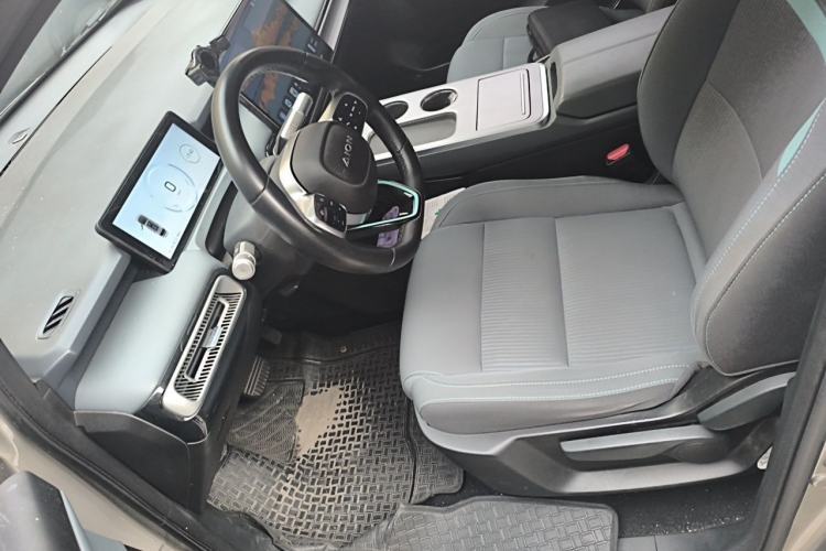 Used AION Y 2023 Younger Left Front Seat
