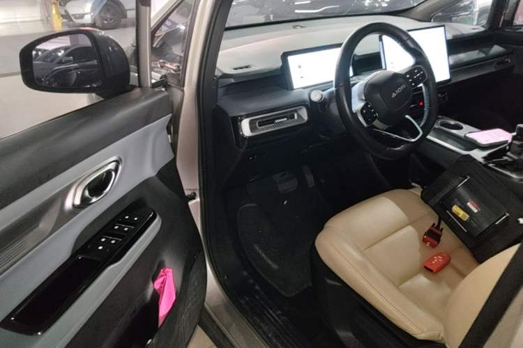 Used AION Y 2023 Plus 510 Enjoy Edition Left Front Seat