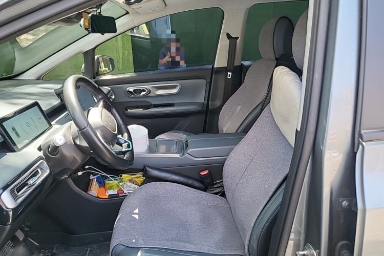 Used AION Y 2023 Plus 510 Smart Edition Left Front Seat