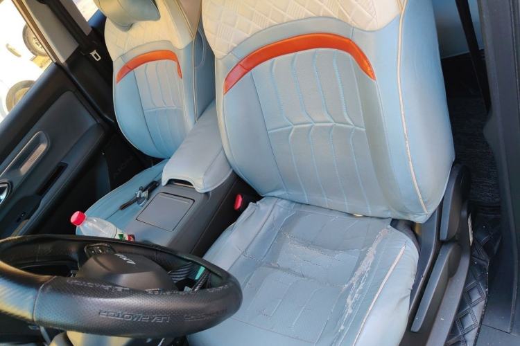 Used AION Y 2023 Younger Left Front Seat