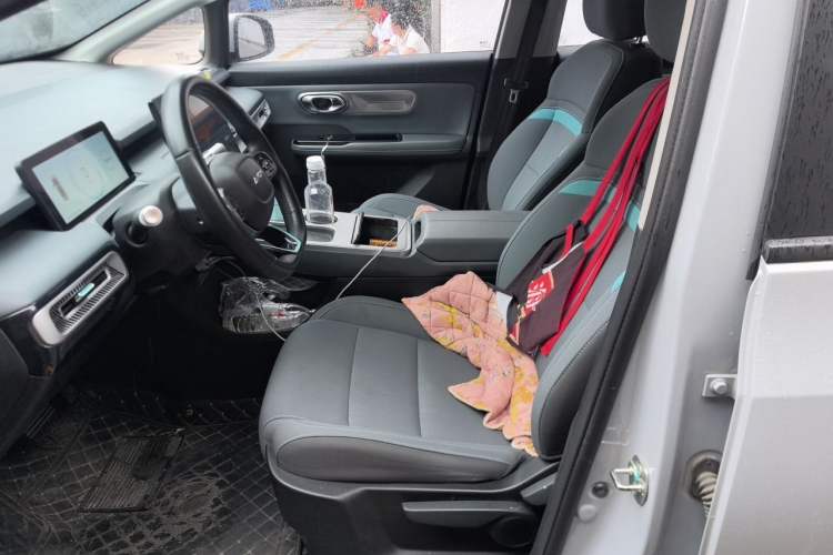 Used AION Y 2023 Plus 510 Enjoy Edition Left Front Seat