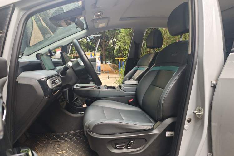 Used AION Y 2023 Plus 510 Smart Edition Left Front Seat