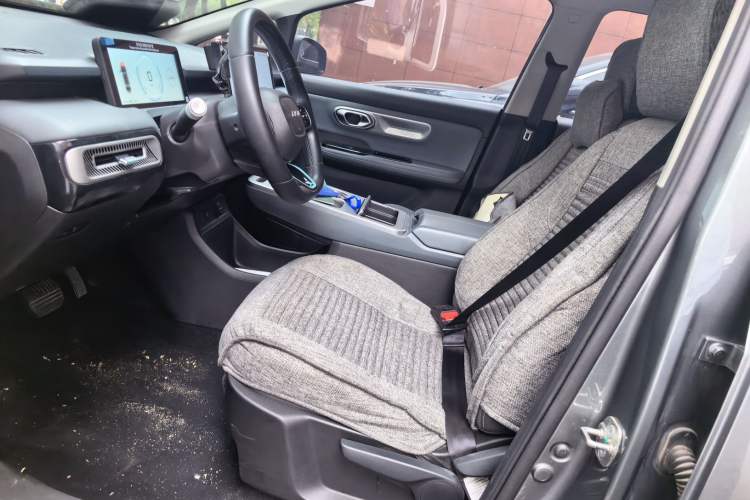 Used AION Y 2023 Plus 510 Enjoy Edition Left Front Seat