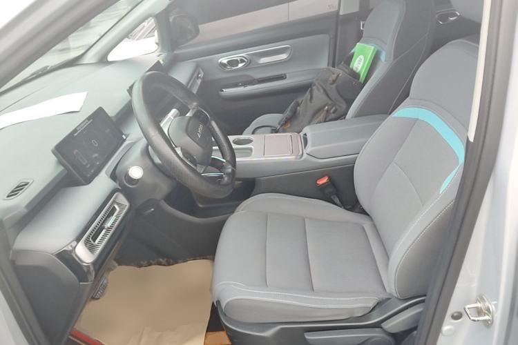 Used AION Y 2023 Younger Left Front Seat