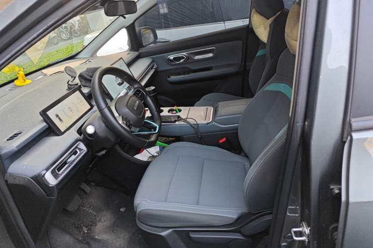 Used AION Y 2023 Plus 510 Enjoy Edition Left Front Seat