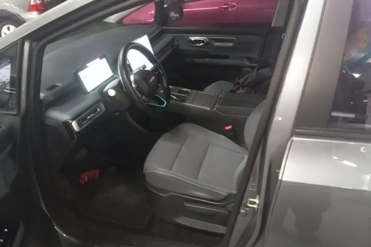Used AION Y 2023 Plus 510 Enjoy Edition Left Front Seat