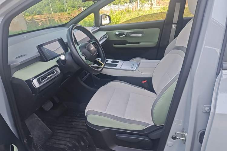 Used AION Y 2023 Plus 610 Enjoyment Edition Ternary Lithium Left Front Seat
