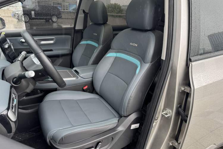 Used AION Y 2023 Younger Star Edition Left Front Seat