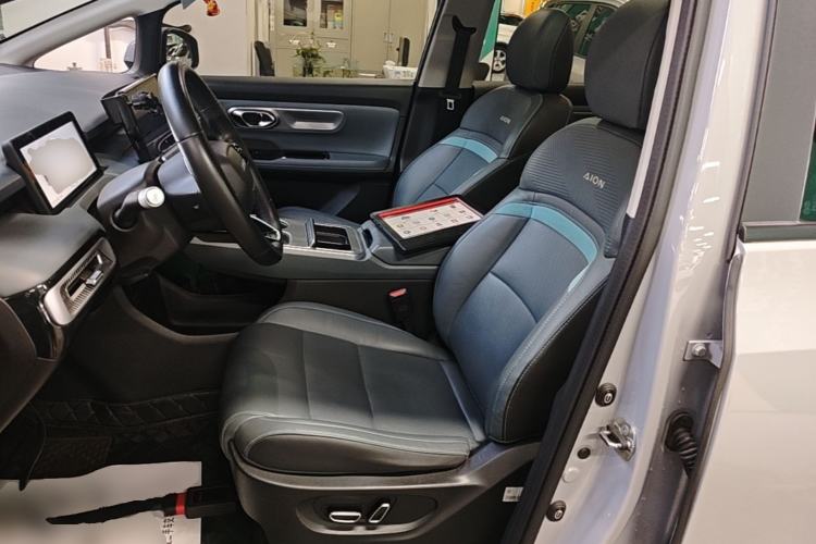 Used AION Y 2023 Plus 510 Smart Edition Left Front Seat