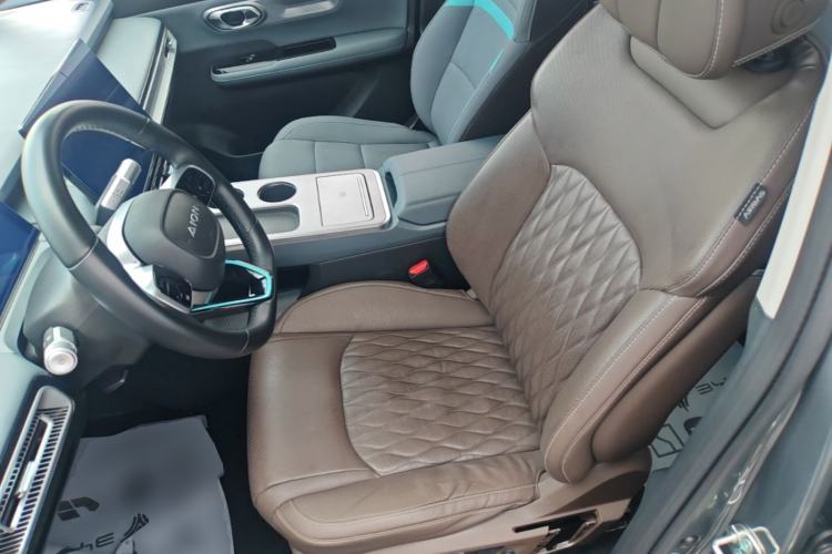 Used AION Y 2023 Younger Left Front Seat