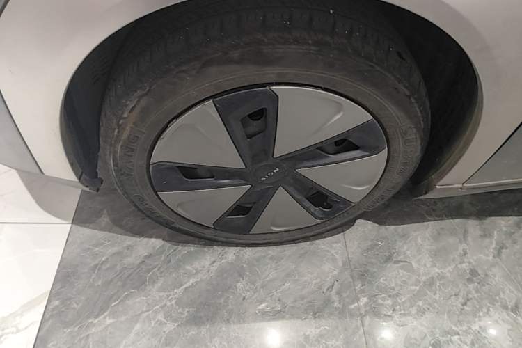 Used AION Y 2023 Younger Left Front Wheel Hub