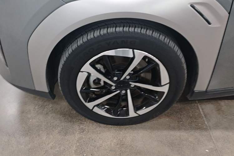 Used AION Y 2023 Younger Star Edition Left Front Wheel Hub