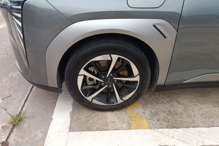 Used AION Y 2023 Younger Star Edition Left Front Wheel Hub