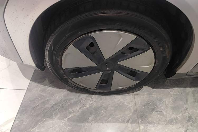Used AION Y 2023 Younger Left Front Wheel Hub