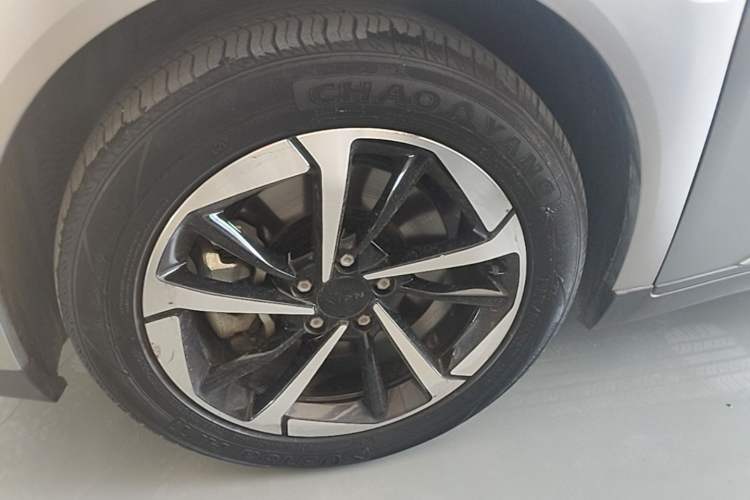 Used AION Y 2023 Younger Star Edition Left Front Wheel Hub