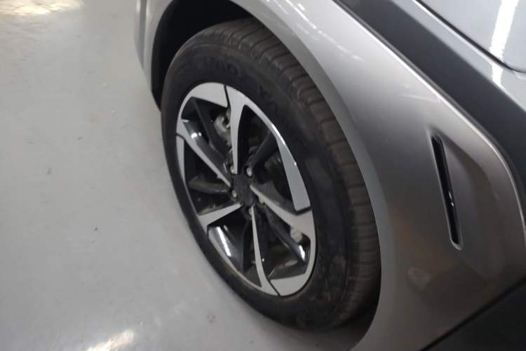Used AION Y 2023 Younger Star Edition Left Front Wheel Hub