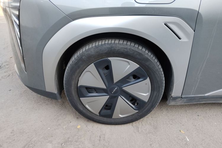 Used AION Y 2023 Plus 510 Enjoy Edition Left Front Wheel Hub