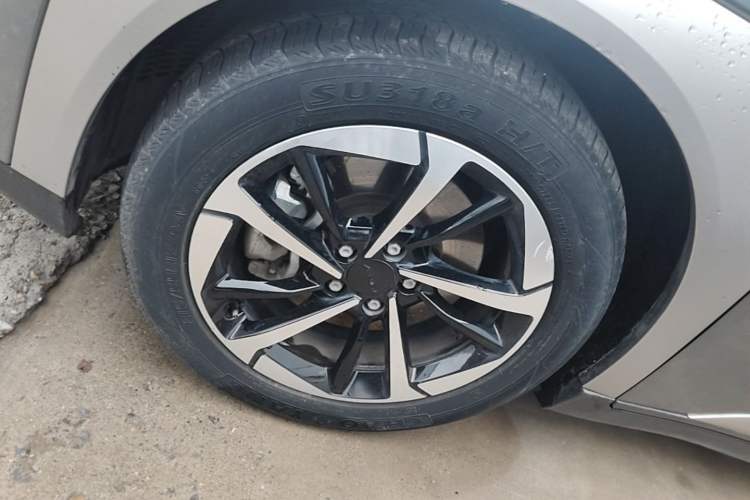 Used AION Y 2023 Younger Star Edition Left Front Wheel Hub