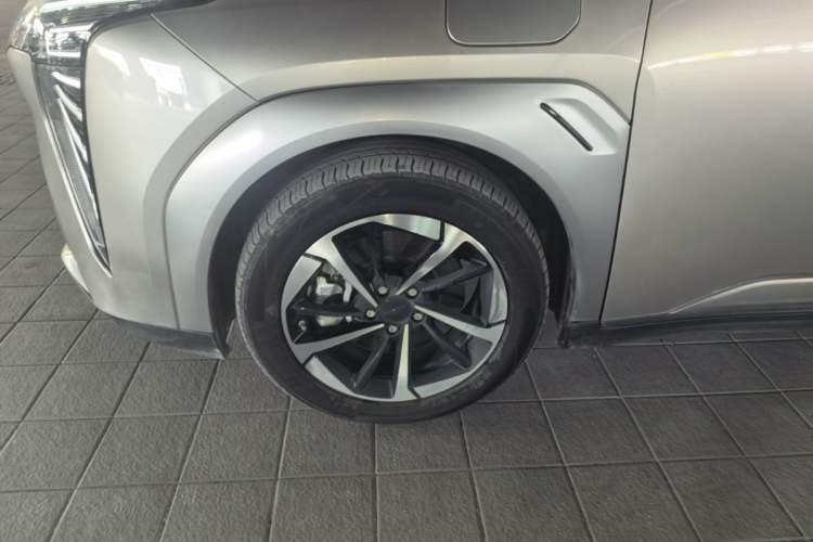 Used AION Y 2023 Plus 510 Smart Edition Left Front Wheel Hub