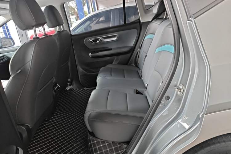 Used AION Y 2023 Plus 510 Smart Edition Left Rear Seat