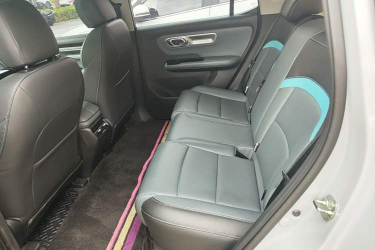 Used AION Y 2023 Plus 510 Smart Edition Left Rear Seat