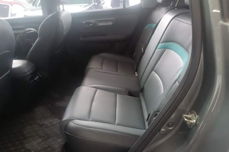 Used AION Y 2023 Younger Star Edition Left Rear Seat