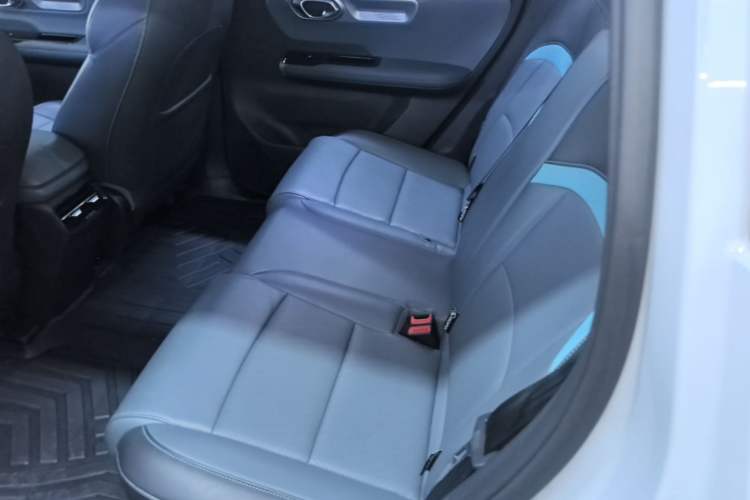 Used AION Y 2023 Younger Star Edition Left Rear Seat