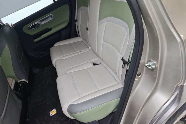 Used AION Y 2023 Plus 510 Smart Edition Left Rear Seat
