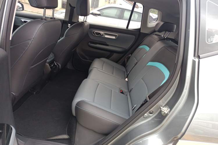 Used AION Y 2023 Younger Star Edition Left Rear Seat