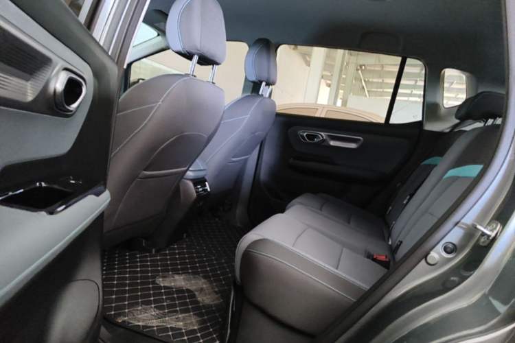 Used AION Y 2023 Plus 510 Enjoy Edition Left Rear Seat