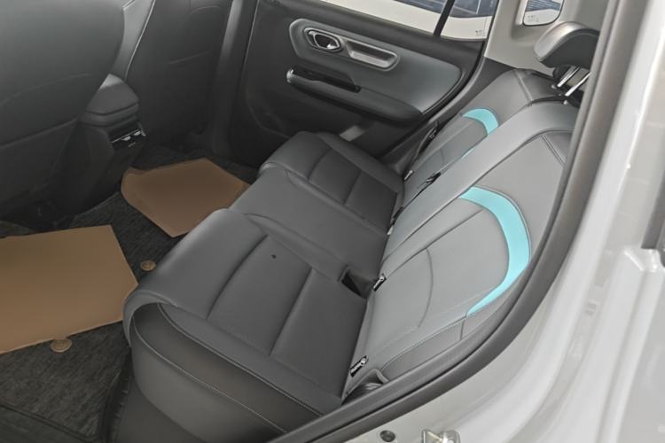 Used AION Y 2023 Plus 510 Smart Edition Left Rear Seat