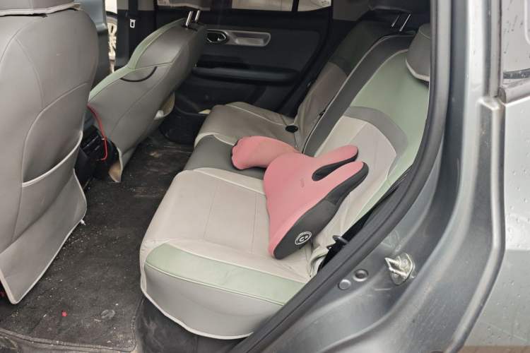 Used AION Y 2023 Plus 610 Enjoyment Edition Ternary Lithium Left Rear Seat