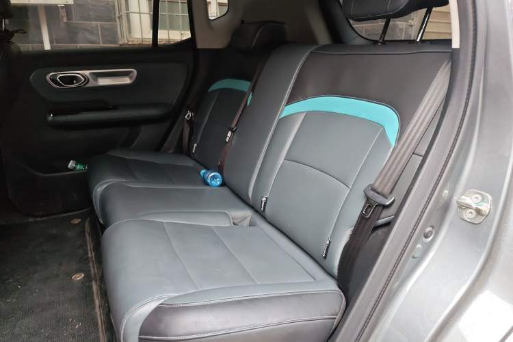 Used AION Y 2023 Plus 510 Smart Edition Left Rear Seat
