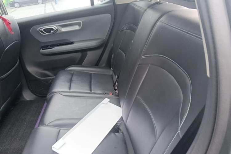 Used AION Y 2023 Plus 510 Enjoy Edition Left Rear Seat