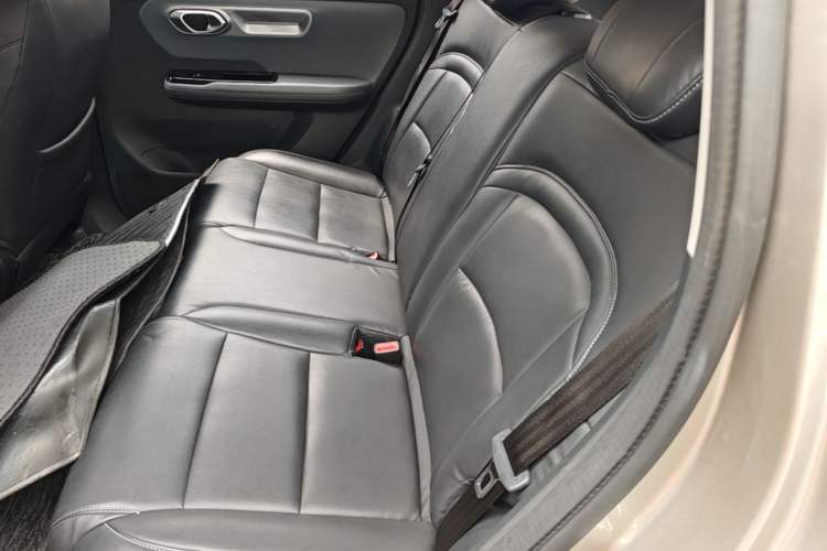 Used AION Y 2023 Plus 610 Enjoy Edition Left Rear Seat