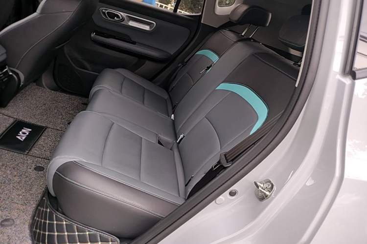 Used AION Y 2023 Plus 510 Smart Edition Left Rear Seat
