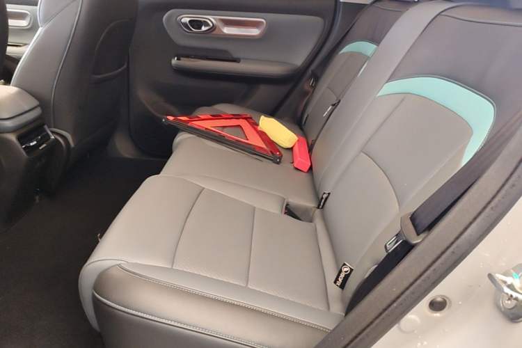 Used AION Y 2023 Plus 510 Smart Edition Left Rear Seat