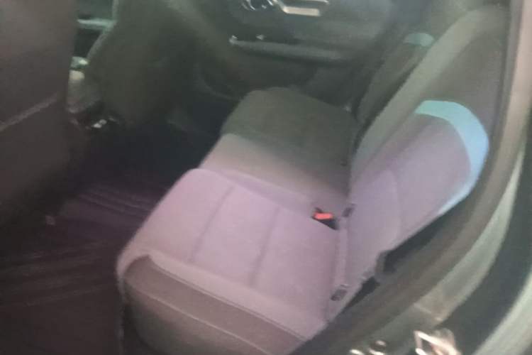 Used AION Y 2023 Younger Left Rear Seat
