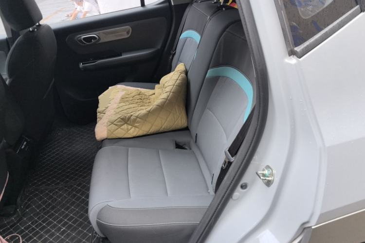 Used AION Y 2023 Plus 510 Enjoy Edition Left Rear Seat
