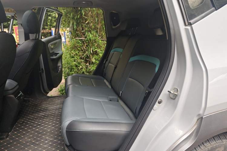 Used AION Y 2023 Plus 510 Smart Edition Left Rear Seat