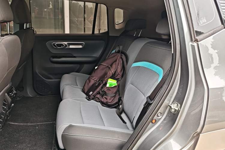 Used AION Y 2023 Plus 510 Enjoy Edition Left Rear Seat