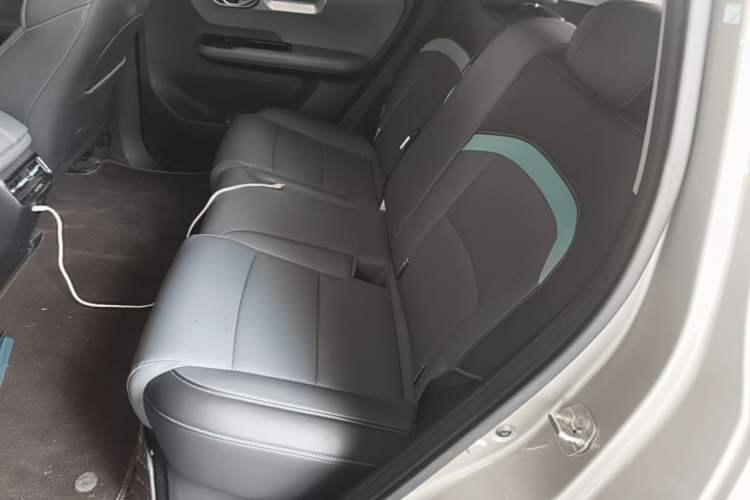 Used AION Y 2023 Younger Star Edition Left Rear Seat