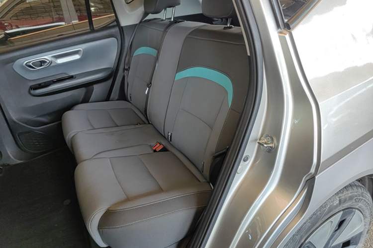 Used AION Y 2023 Plus 610 Enjoyment Edition Ternary Lithium Left Rear Seat